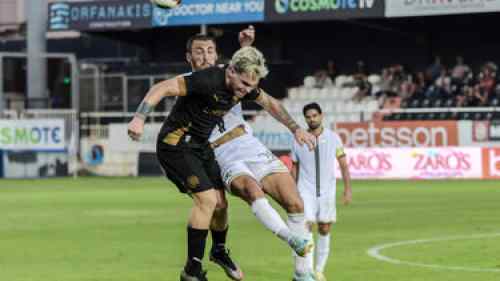 &Pi;ά&gamma;&omega;&sigma;&epsilon; &tau;&omicron; &Gamma;&epsilon;&nu;&tau;ί &Kappa;&omicron;&upsilon;&lambda;έ-&Alpha;&pi;&omicron; 2-0, &iota;&sigma;&omicron;&phi;ά&rho;&iota;&sigma;&epsilon; 2-2 &eta; &Kappa;&alpha;&lambda;&lambda;&iota;&theta;έ&alpha;