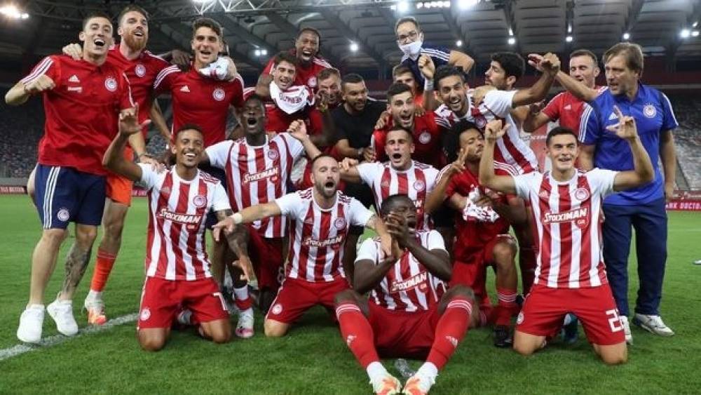 &Pi;ά&rho;&tau;&iota; &tau;ί&tau;&lambda;&omicron;&upsilon; &omicron; &Omicron;&lambda;&upsilon;&mu;&pi;&iota;&alpha;&kappa;ό&sigmaf;, &delta;&epsilon;ύ&tau;&epsilon;&rho;&eta; &eta; &Alpha;&Epsilon;&Kappa;-&Eta; &beta;&alpha;&theta;&mu;&omicron;&lambda;&omicron;&gamma;ί&alpha;