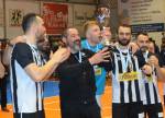 &Mu;&epsilon; "&tau;&iota;&mu;&omicron;&nu;&iota;έ&rho;&eta;" &tau;&omicron;&nu; &Zeta;&lambda;&alpha;&tau;&iota;&lambda;ί&delta;&eta; &omicron; &Omicron;&Phi;&Eta; &sigma;&tau;&eta; Volley League