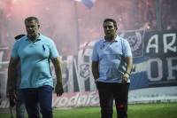 "&Pi;&iota;&sigma;&tau;έ&psi;&tau;&epsilon; &sigma;&tau;&eta;&nu; &omicron;&mu;ά&delta;&alpha;!"