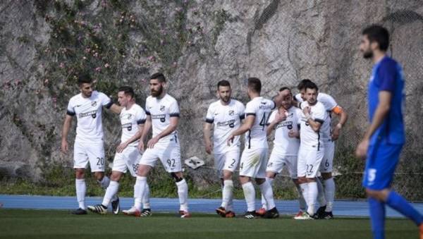 &Omicron;&iota; &tau;&rho;&epsilon;ί&sigmaf;...&mu;&pi;&alpha;&lambda;&omega;&theta;&iota;έ&sigmaf; &tau;&omicron;&upsilon; &Omicron;&Phi;&Eta; &sigma;&tau;&omicron; &Epsilon;&lambda; &Pi;ά&sigma;&omicron;! (VIDEO)