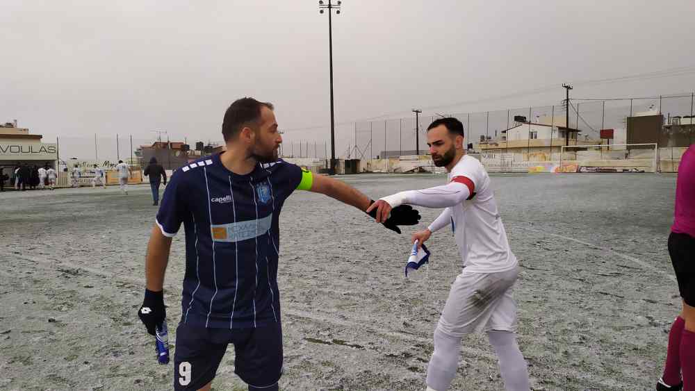 &Chi;ό&rho;&epsilon;&upsilon;&alpha;&nu; &sigma;&tau;&omicron; &chi;&iota;ό&nu;&iota;-&Gamma;&kappa;&omicron;&lambda;ά&rho;&epsilon;&sigmaf; &sigma;&tau;&eta;&nu; &Kappa;&rho;ή&tau;&eta; (VIDEOS)
