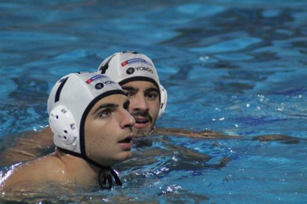 &Omicron; &nu;&epsilon;&alpha;&nu;&iota;&kappa;ό&sigmaf; &Omicron;&Phi;&Eta; &kappa;&alpha;&iota; &omicron; &sigma;&tau;ό&chi;&omicron;&sigmaf; &sigma;&tau;&eta;&nu; &Alpha;2