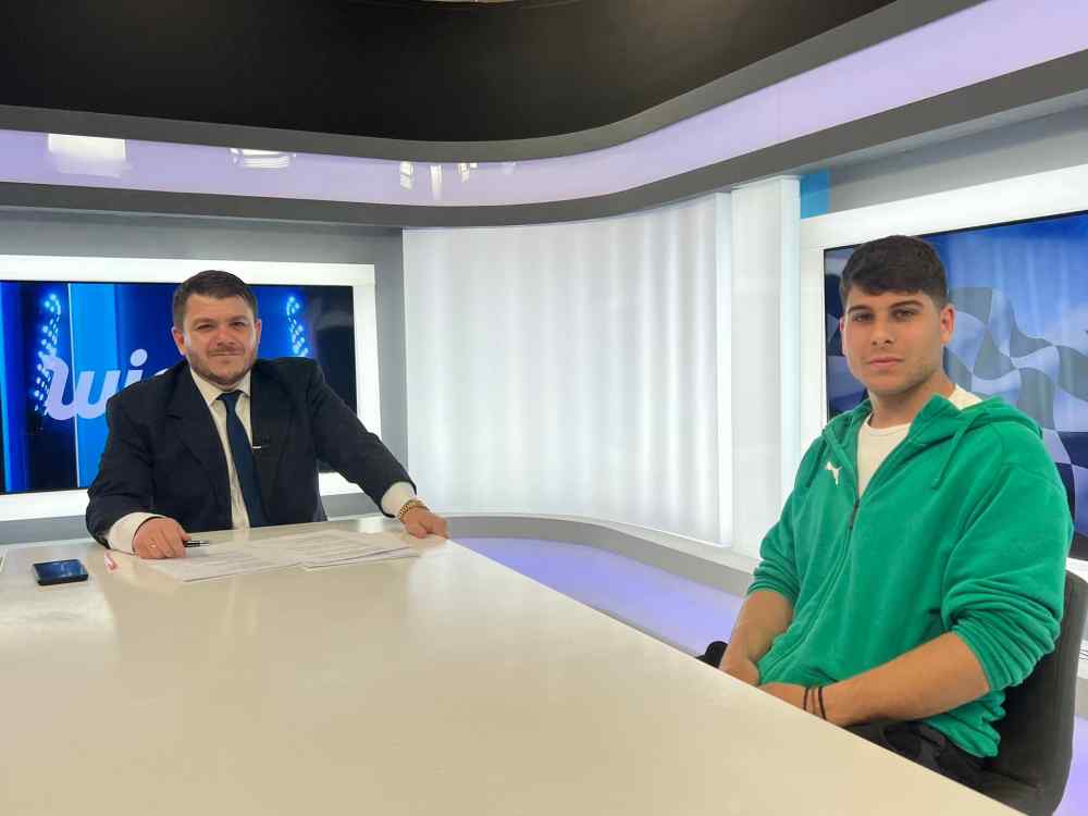 &Omicron; &delta;ά&sigma;&kappa;&alpha;&lambda;&omicron;&sigmaf; &tau;&omicron;&upsilon; &Epsilon;&rho;&mu;ή, &pi;&omicron;&upsilon; &tau;&omicron;&upsilon; &chi;ά&rho;&iota;&sigma;&epsilon; &tau;&omicron; &tau;&rho;ό&pi;&alpha;&iota;&omicron; (VIDEO)