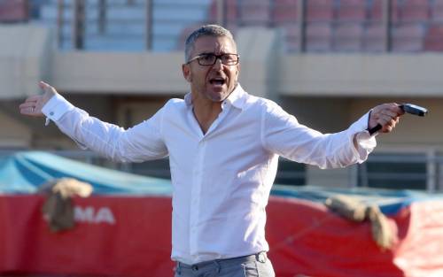 To "X" &pi;&omicron;&upsilon; &pi;ό&nu;&epsilon;&sigma;&epsilon; &tau;&omicron;&nu; &Epsilon;&rho;&gamma;&omicron;&tau;έ&lambda;&eta; &kappa;&alpha;&iota; &omicron; &Eta;&rho;ό&delta;&omicron;&tau;&omicron;&sigmaf;