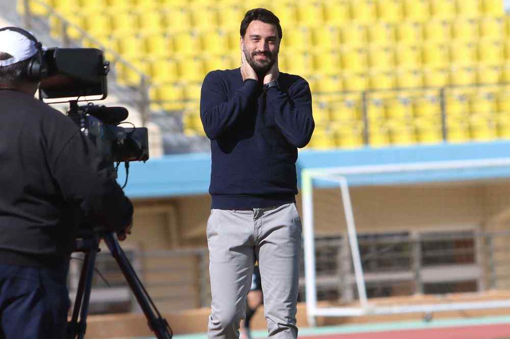 &Epsilon;&tau;&sigma;&iota; &kappa;&epsilon;&rho;&delta;ί&sigma;&alpha;&mu;&epsilon; &tau;&omicron;&nu; &Epsilon;&rho;&gamma;&omicron;&tau;έ&lambda;&eta;
