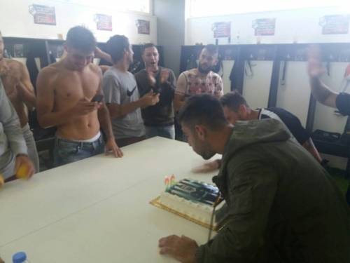 &Tau;&alpha; &pi;&rho;ώ&tau;&alpha; &tau;&omicron;&upsilon; &gamma;&epsilon;&nu;έ&theta;&lambda;&iota;&alpha; &sigma;&tau;&omicron;&nu; &Omicron;&Phi;&Eta; (&Phi;&Omega;&Tau;&Omicron;&Gamma;&Rho;&Alpha;&Phi;&Iota;&Epsilon;&Sigma;)