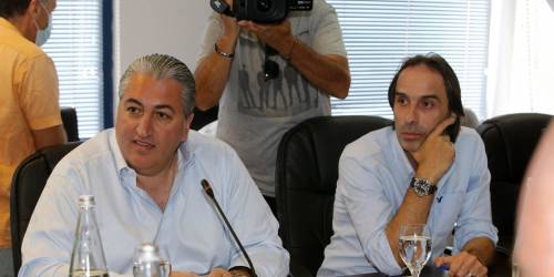 K&alpha;&tau;ά &tau;&eta;&sigmaf; &alpha;ύ&xi;&eta;&sigma;&eta;&sigmaf; &omicron;&mu;ά&delta;&omega;&nu; &omicron; &Mu;&iota;&chi;ά&lambda;&eta;&sigmaf; &Mu;&pi;&omicron;ύ&sigma;&eta;&sigmaf;: "Eί&nu;&alpha;&iota; &alpha;&sigma;&tau;&epsilon;ί&omicron; &alpha;&upsilon;&tau;ό &pi;&omicron;&upsilon; &gamma;ί&nu;&epsilon;&tau;&alpha;&iota; &sigma;&tau;&eta;&nu; &Epsilon;&lambda;&lambda;ά&delta;&alpha;"