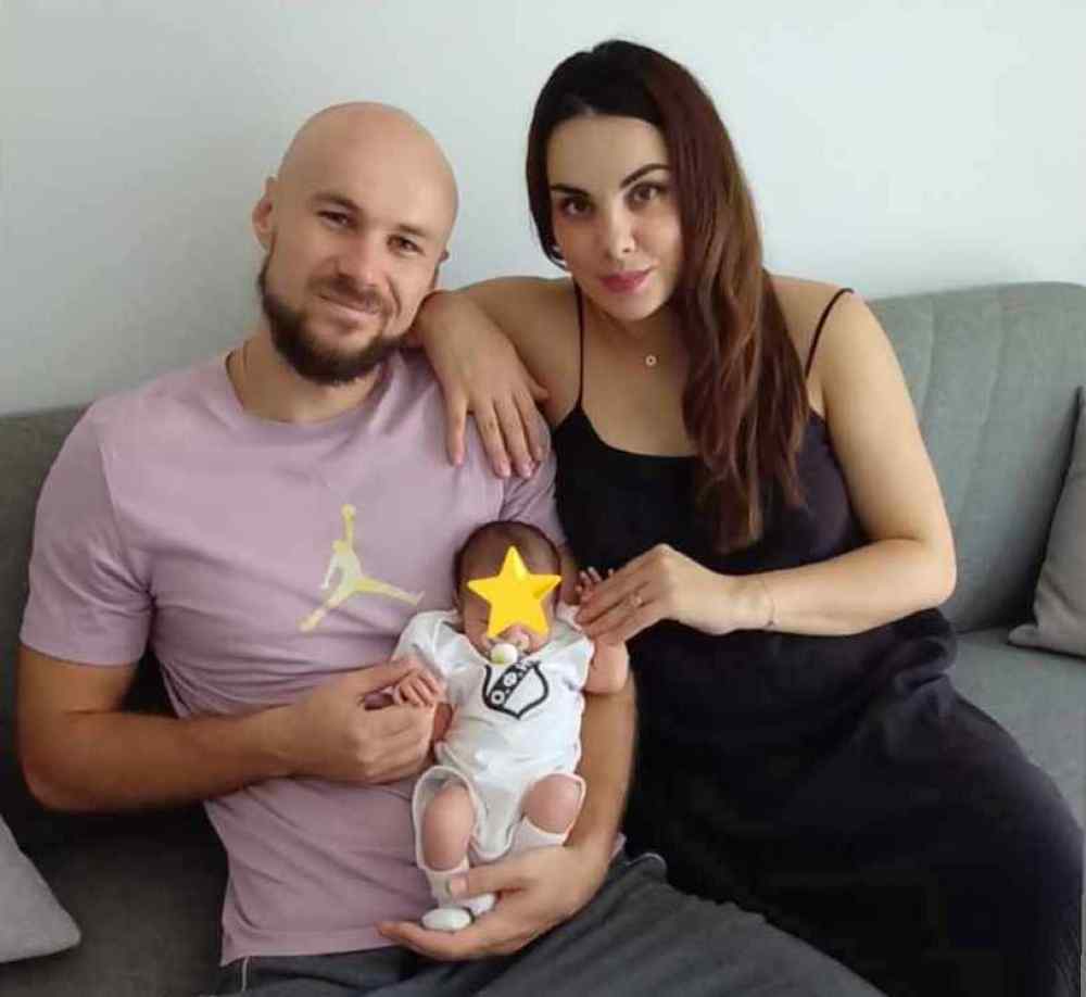 &Epsilon;&upsilon;&chi;έ&sigmaf; &gamma;&iota;&alpha; &tau;&eta;&nu; &pi;&iota;&omicron; ό&mu;&omicron;&rho;&phi;&eta; &phi;ί&lambda;&alpha;&theta;&lambda;&omicron; &tau;&omicron;&upsilon; &Omicron;&Phi;&Eta;