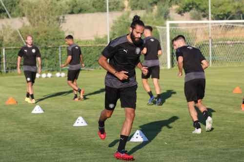 &Eta; "&pi;&rho;ώ&tau;&eta;" &tau;&omicron;&upsilon; &Sigma;&epsilon;&lambda;ί&mu;&omicron;&beta;&iota;&tau;&sigmaf; &kappa;&alpha;&iota; &mu;&iota;&alpha; ...&epsilon;&pi;&iota;&sigma;&tau;&rho;&Omicron;&Phi;&Eta;