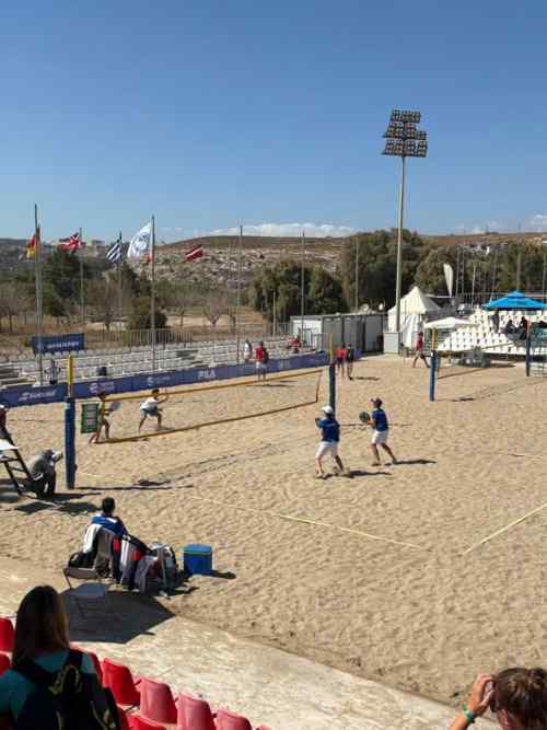 &Sigma;&pi;&omicron;&upsilon;&delta;&alpha;ί&omicron; &theta;έ&alpha;&mu;&alpha; &sigma;&tau;&omicron; &Pi;&alpha;&nu;&epsilon;&upsilon;&rho;&omega;&pi;&alpha;ϊ&kappa;ό Beach Tennis &sigma;&tau;&omicron;&nu; &Kappa;&alpha;&rho;&tau;&epsilon;&rho;ό