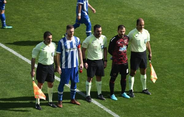 &Alpha;&delta;ί&kappa;&eta;&sigma;&alpha;&nu; &tau;&omicron;&nu; &epsilon;&alpha;&upsilon;&tau;ό &tau;&omicron;&upsilon;&sigmaf; &tau;&alpha; &Chi;&alpha;&nu;&iota;ά &mu;&epsilon; &tau;&eta;&nu; &Pi;&alpha;&nu;&alpha;&chi;&alpha;&iota;&kappa;ή (VIDEO)