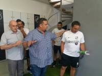 "O &Pi;&alpha;&pi;&alpha;&delta;ό&pi;&omicron;&upsilon;&lambda;&omicron;&sigmaf; &tau;&omicron; &kappa;&omicron;&upsilon;&mu;ά&nu;&tau;&omicron;!"