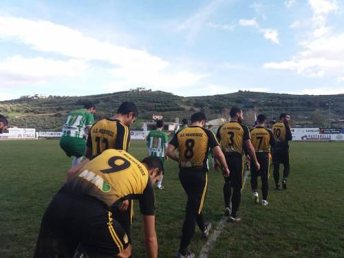 &Mu;&alpha;&tau;&sigma;ά&rho;&epsilon;&sigmaf; &kappa;&alpha;&iota; &gamma;&kappa;&omicron;&lambda;ά&rho;&epsilon;&sigmaf; &sigma;&tau;&eta; &Gamma;' &Epsilon;&theta;&nu;&iota;&kappa;ή! (VIDEOS)