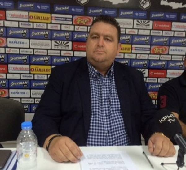 &Sigma;&tau;&eta;&nu; Football league &gamma;&iota;&alpha; &tau;&eta; &sigma;έ&nu;&tau;&rho;&alpha; o T&sigma;ά&lambda;&omicron;&sigmaf;