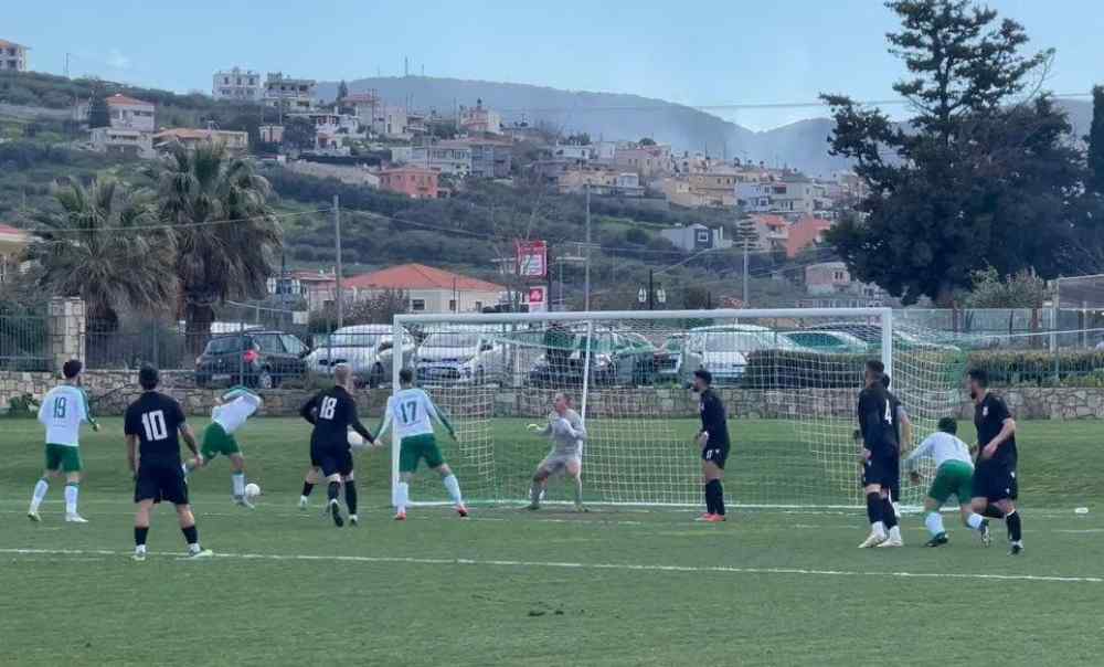 &Gamma;' &Epsilon;&theta;&nu;&iota;&kappa;ή: &Pi;&alpha;&rho;&alpha;&mu;έ&nu;&epsilon;&iota; &sigma;&tau;&omicron; &kappa;ό&lambda;&pi;&omicron; &omicron; &Gamma;&iota;&omicron;ύ&chi;&tau;&alpha;&sigmaf;-&Omicron;&lambda;&alpha; &tau;&alpha; &alpha;&pi;&omicron;&tau;&epsilon;&lambda;έ&sigma;&mu;&alpha;&tau;&alpha;