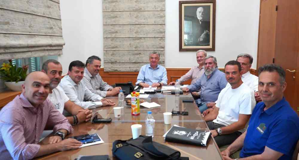 &Gamma;&iota;ά&nu;&nu;&eta;&sigmaf; &Delta;&alpha;&nu;&delta;ά&lambda;&eta;&sigmaf;: "&Epsilon;&nu;&alpha; &mu;&epsilon;&gamma;ά&lambda;&omicron; &epsilon;&upsilon;&chi;&alpha;&rho;&iota;&sigma;&tau;ώ &sigma;&tau;&omicron;&nu; &Pi;&epsilon;&rho;&iota;&phi;&epsilon;&rho;&epsilon;&iota;ά&rho;&chi;&eta;"