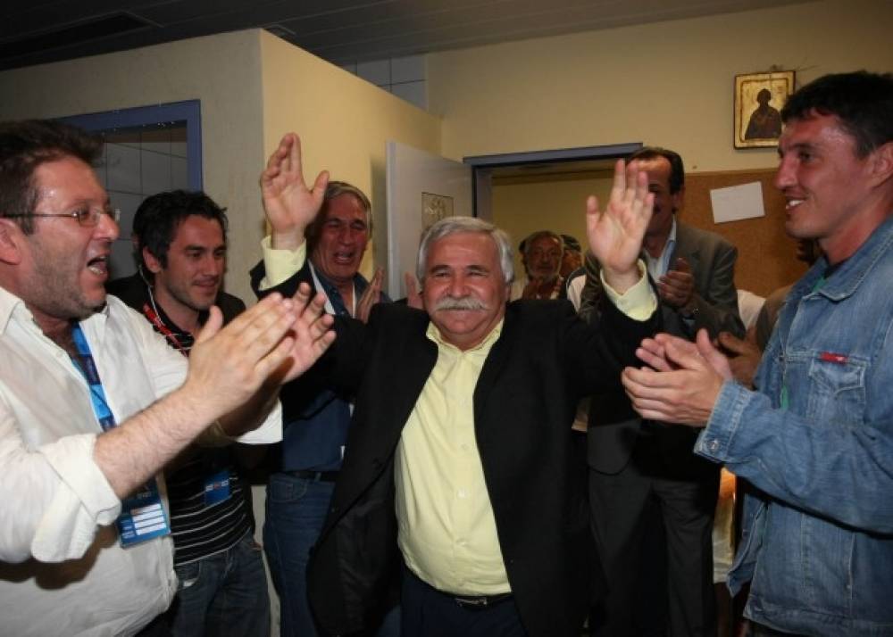 &Pi;έ&rho;&alpha;&sigma;&alpha;&nu; 5 &chi;&rho;ό&nu;&iota;&alpha; &kappa;&alpha;&iota; &eta; &alpha;&pi;&omicron;&upsilon;&sigma;ί&alpha; &tau;&omicron;&upsilon; &laquo;&phi;&omega;&nu;ά&zeta;&epsilon;&iota;&raquo;