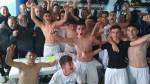 &Tau;&omicron; &tau;&sigma;&alpha;&mu;&pi;&omicron;&upsilon;&kappa;&alpha;&lambda;ί&delta;&iota;&kappa;&omicron; &gamma;&kappa;&omicron;&lambda; &tau;&eta;&sigmaf; &pi;&rho;ό&kappa;&rho;&iota;&sigma;&eta;&sigmaf; (VIDEO)