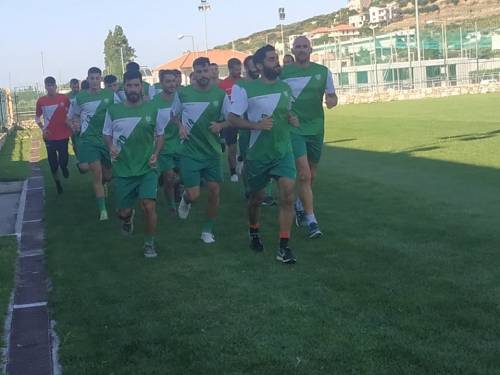 &Xi;&epsilon;&kappa;ί&nu;&eta;&mu;&alpha; &mu;&epsilon; ό&nu;&epsilon;&iota;&rho;&alpha; &sigma;&tau;&omicron;&nu; &Gamma;&iota;&omicron;ύ&chi;&tau;&alpha;