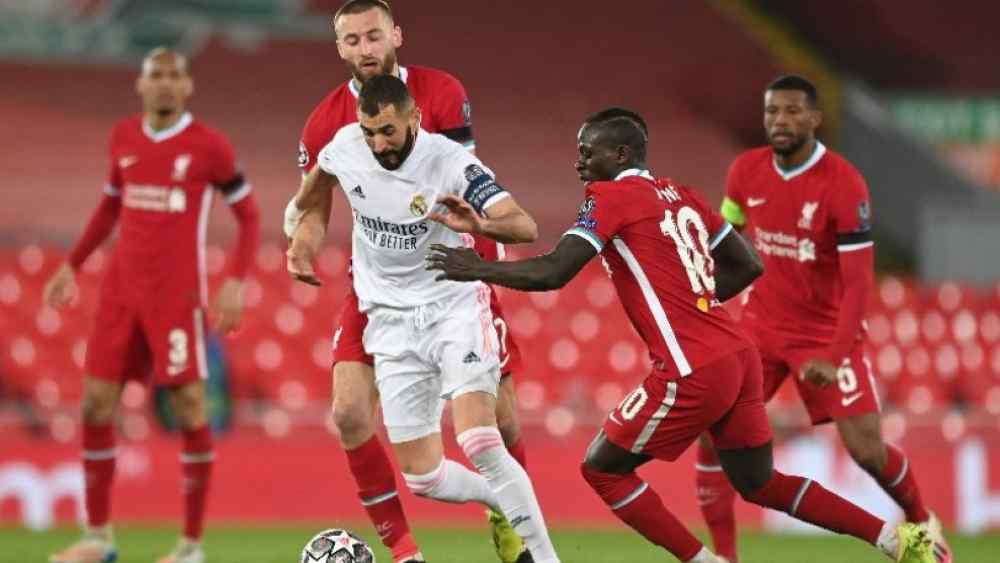 O&iota; "4" &pi;&omicron;&upsilon; &beta;&lambda;έ&pi;&omicron;&upsilon;&nu; &tau;&eta;&nu; &kappa;&omicron;ύ&pi;&alpha; &tau;&omicron;&upsilon; Champions League (VIDEOS)