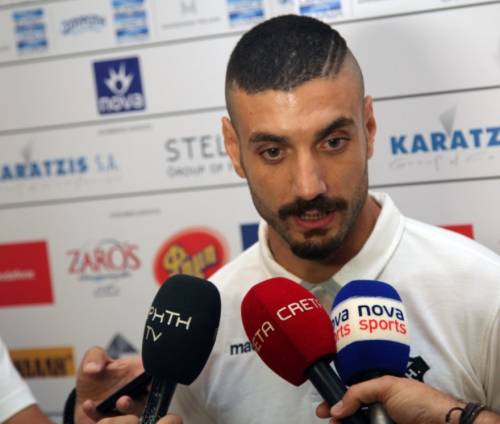 &Mu;&epsilon; &Alpha;&rho;&alpha;&beta;ί&delta;&eta; &omicron;&iota; &pi;&rho;&omicron;&pi;&omicron;&nu;ή&sigma;&epsilon;&iota;&sigmaf; &tau;&omicron;&upsilon; &Omicron;&Phi;&Eta;