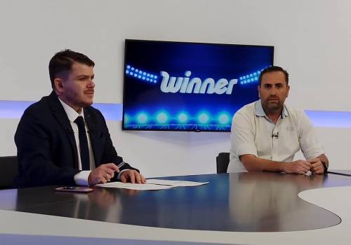 A&pi;&omicron;&kappa;&alpha;&lambda;ύ&psi;&epsilon;&iota;&sigmaf; &alpha;&pi;&omicron; &tau;&omicron;&nu; &Gamma;. &Tau;&omicron;&upsilon;&tau;&zeta;ά&rho;&eta; &sigma;&tau;&omicron; WINNER: &laquo;&Omicron; &Sigma;ά&mu;&iota; έ&chi;&epsilon;&iota; &beta;ά&lambda;&epsilon;&iota; 1,5 &epsilon;&kappa;. &epsilon;&upsilon;&rho;ώ &sigma;&tau;&omicron;&nu; &Epsilon;&rho;&gamma;&omicron;&tau;έ&lambda;&eta;, &sigma;&upsilon;&nu;&epsilon;&chi;ί&zeta;&epsilon;&iota; &omicron; &Tau;&alpha;&omicron;&upsilon;&sigma;&iota;ά&nu;&eta;&sigmaf;&rdquo;