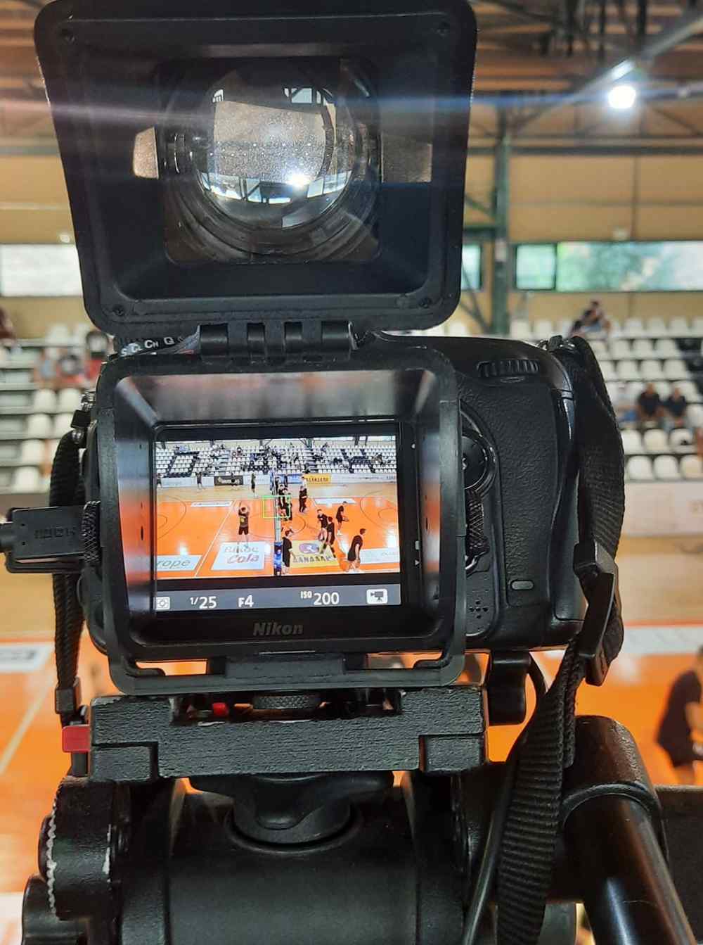 13 &chi;&iota;&lambda;&iota;ά&delta;&epsilon;&sigmaf; &theta;&epsilon;&alpha;&tau;έ&sigmaf; &epsilon;ί&delta;&alpha;&nu; &sigma;&epsilon; LIVE STREAMING &tau;&alpha; &pi;&alpha;&iota;&chi;&nu;ί&delta;&iota;&alpha; &tau;&omicron;&upsilon; &tau;&omicron;&upsilon;&rho;&nu;&omicron;&upsilon;ά &beta;ό&lambda;&epsilon;&iota; &tau;&omicron;&upsilon; &Omicron;&Phi;&Eta; (VIDEOS)