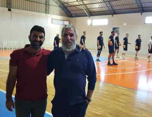 &Kappa;&omicron;&nu;&tau;ά &sigma;&tau;&omicron;&nu; &Omicron;&Phi;&Eta;