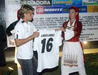O &xi;&alpha;&nu;&theta;ό&sigmaf; &Beta;&rho;&alpha;&zeta;&iota;&lambda;&iota;ά&nu;&omicron;&sigmaf; &tau;&omicron;&upsilon; &Omicron;&Phi;&Eta; &kappa;&alpha;&iota; &omicron;...&Alpha;&nu;&tau;&rho;&iota;&alpha;&nu;ί&nu;&iota;&omicron;!