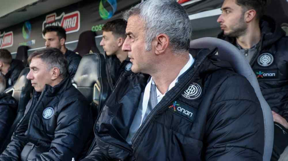 &Eta; &alpha;&pi;&omicron;&theta;έ&omega;&sigma;&eta; &tau;&omicron;&upsilon; &Delta;έ&lambda;&lambda;&alpha;