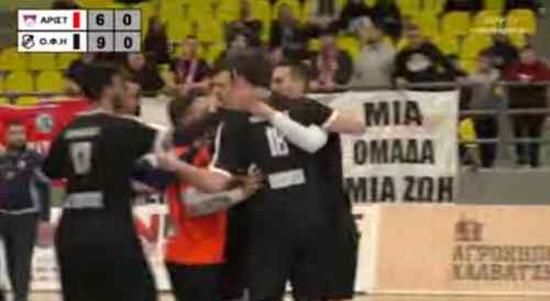 &Beta;&rho;ή&kappa;&epsilon; &eta;&gamma;έ&tau;&eta; &omicron; &Omicron;&Phi;&Eta;-&Mu;&epsilon;&gamma;ά&lambda;&omicron; &delta;&iota;&pi;&lambda;ό &sigma;&tau;&eta; &Sigma;&kappa;ύ&delta;&rho;&alpha; (0-3)