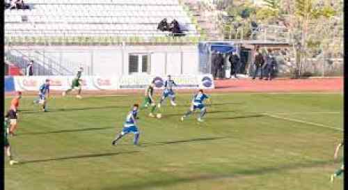 &Phi;&omega;&nu;ά&zeta;&omicron;&upsilon;&nu; &tau;&alpha; &Chi;&alpha;&nu;&iota;ά &gamma;&iota;&alpha; &tau;&omicron; "&pi;έ&tau;&sigma;&iota;&nu;&omicron;" &pi;έ&nu;&alpha;&lambda;&tau;&iota; (VIDEO)