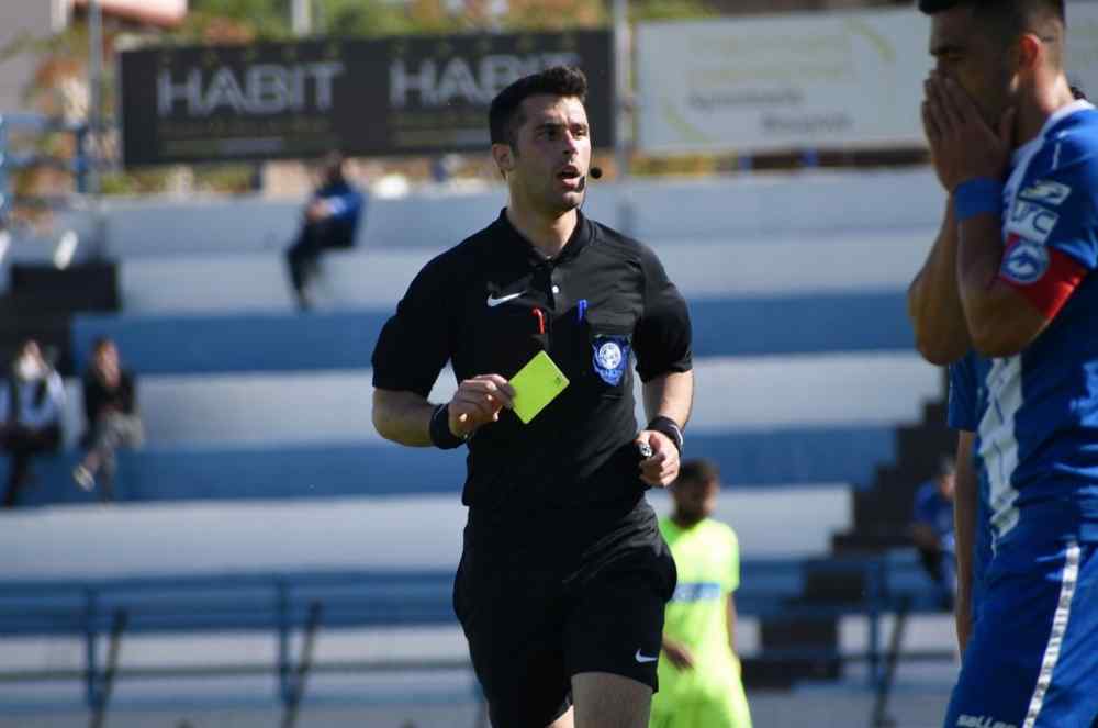 &Phi;&omega;&nu;έ&sigmaf; &alpha;&pi;&omicron; &tau;&alpha; &Chi;&alpha;&nu;&iota;ά &gamma;&iota;&alpha; &tau;&eta; &delta;&iota;&alpha;&iota;&tau;&eta;&sigma;ί&alpha;