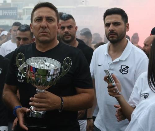 &Omicron; &Mu;&iota;&chi;ά&lambda;&eta;&sigmaf; &kappa;&alpha;&iota; έ&nu;&alpha;&sigmaf; (&alpha;&kappa;ό&mu;&eta;) &mu;&iota;&kappa;&rho;ό&sigmaf; &Omicron;&Phi;&Eta;&tau;&zeta;ή&sigmaf;!