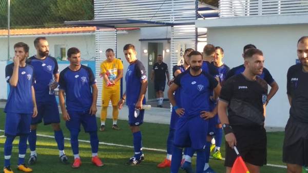 &Eta; "&sigma;&alpha;&rho;&alpha;&nu;&tau;ά&rho;&alpha;" &mu;&pi;&alpha;&lambda;&iota;ά &tau;&omicron;&upsilon; &Mu;&pi;ά&mu;&pi;&eta; ό&lambda;&alpha; &tau;&alpha; &lambda;&epsilon;&phi;&tau;ά! (VIDEO)