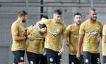&Mu;&epsilon; &gamma;&epsilon;&mu;ά&tau;&epsilon;&sigmaf; &tau;&sigma;έ&pi;&epsilon;&sigmaf; &kappa;ό&nu;&tau;&rho;&alpha; &sigma;&tau;&omicron;&nu; &Pi;&lambda;&alpha;&tau;&alpha;&nu;&iota;ά!