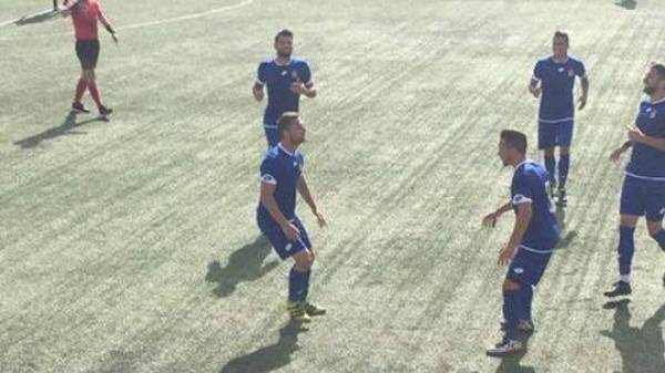 M&epsilon; &pi;&epsilon;&rho;ί&pi;&alpha;&tau;&omicron; &sigma;&tau;&alpha; &Zeta;&omega;&nu;&iota;&alpha;&nu;ά, &alpha;&gamma;&kappa;&alpha;&lambda;&iota;ά &mu;&epsilon; &tau;&eta;&nu; ά&nu;&omicron;&delta;&omicron; &omicron; &Epsilon;&rho;&gamma;&omicron;&tau;έ&lambda;&eta;&sigmaf;! (VIDEO)