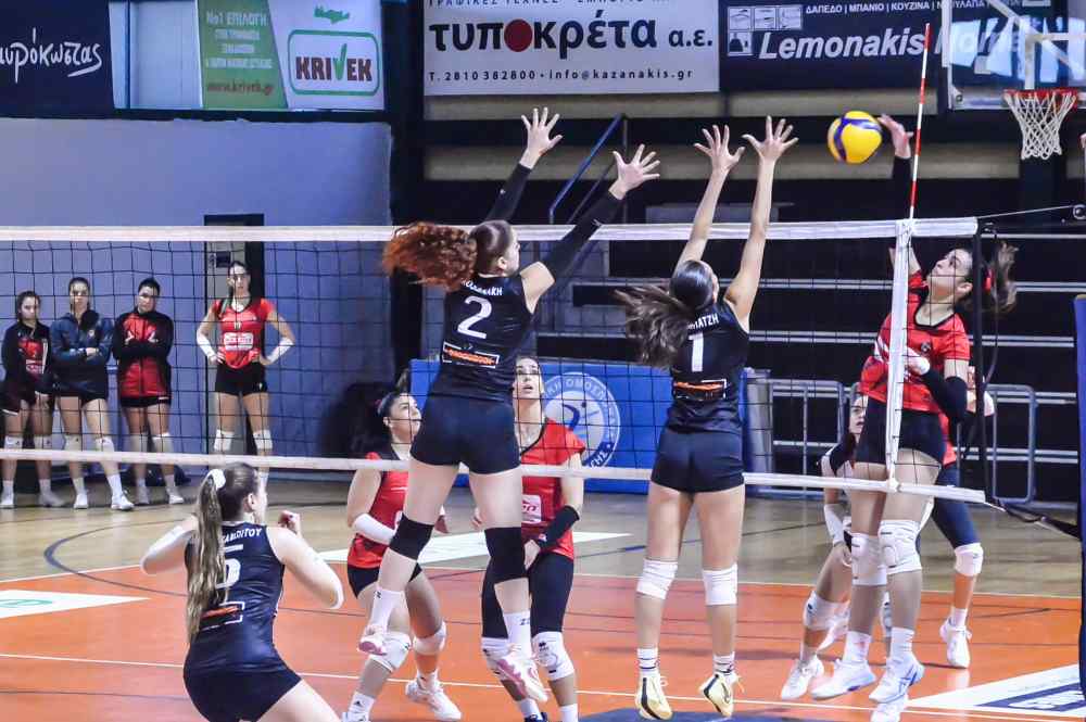 &Tau;&eta;&nu; &Tau;&epsilon;&tau;ά&rho;&tau;&eta; (29/1, 5.30&mu;&mu;) &tau;&omicron; &iota;&sigma;&tau;&omicron;&rho;&iota;&kappa;ό &pi;&alpha;&iota;&chi;&nu;ί&delta;&iota; &tau;&omega;&nu; &kappa;&omicron;&rho;&iota;&tau;&sigma;&iota;ώ&nu; &tau;&omicron;&upsilon; &Omicron;&Phi;&Eta; &mu;&epsilon; &tau;&eta; &Theta;έ&tau;&iota;&delta;&alpha;, &gamma;&iota;&alpha; &tau;&omicron; &Kappa;ύ&pi;&epsilon;&lambda;&lambda;&omicron; &Epsilon;&lambda;&lambda;ά&delta;&omicron;&sigmaf;