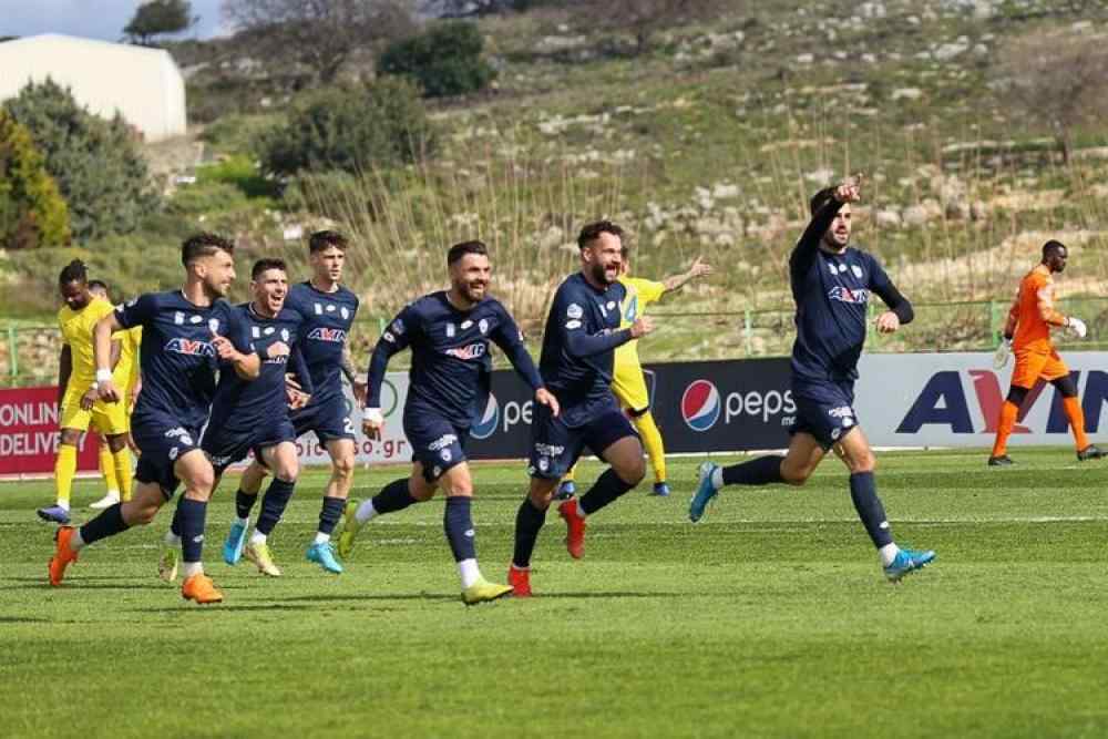 &Tau;&rho;ί&pi;&omicron;&nu;&tau;&omicron; &sigma;&omega;&tau;&eta;&rho;ί&alpha;&sigmaf; (VIDEO)