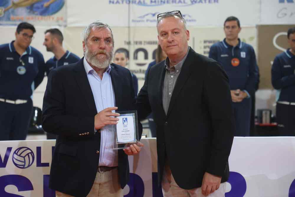 &Tau;&iota;&mu;ή &sigma;&tau;&omicron;&nu; &Gamma;&iota;ά&nu;&nu;&eta; &Delta;&alpha;&nu;&delta;ά&lambda;&eta;
