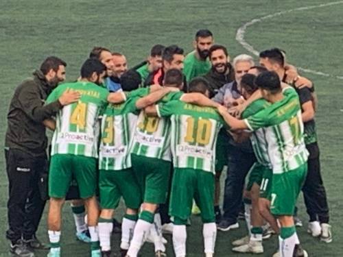 &Tau;&omicron; &delta;&iota;&pi;&lambda;ό &tau;&omicron;&upsilon; &Gamma;&iota;&omicron;ύ&chi;&tau;&alpha; &sigma;&tau;&alpha; &Chi;&alpha;&nu;&iota;ά (VIDEO)