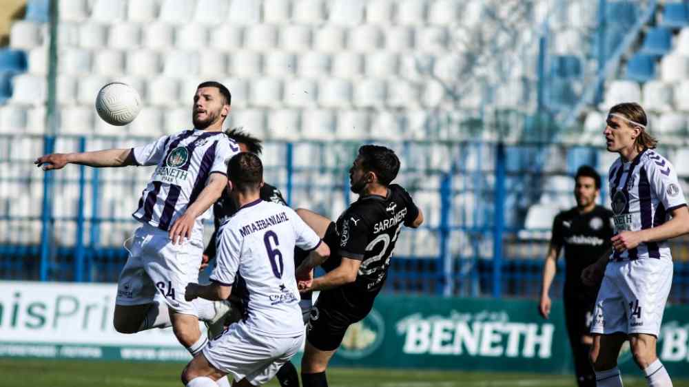&Epsilon;&pi;&alpha;&iota;&xi;&epsilon; &gamma;&iota;&alpha; &tau;&omicron;&nu; &pi;ό&nu;&tau;&omicron;