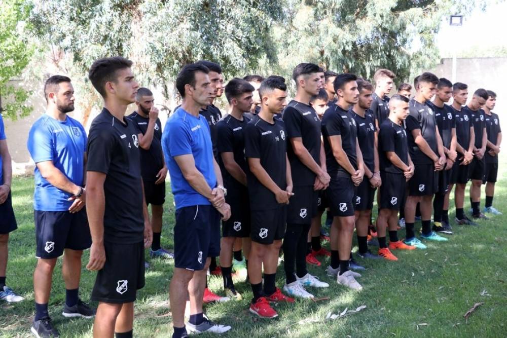 &Sigma;&tau;ά&theta;&eta;&kappa;&epsilon; &kappa;&alpha;&lambda;ά &kappa;ό&nu;&tau;&rho;&alpha; &sigma;&tau;&eta;&nu; &Epsilon;&pi;&iota;&sigma;&kappa;&omicron;&pi;ή &eta; &Kappa;20 &tau;&omicron;&upsilon; &Omicron;&Phi;&Eta;