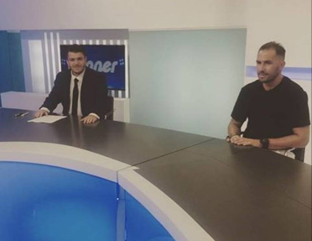 &Omicron; "&pi;&alpha;&tau;έ&rho;&alpha;&sigmaf;" &Pi;&alpha;&pi;&omicron;&upsilon;&tau;&sigma;ά&kappa;&eta;&sigmaf;, &omicron; "&phi;&omega;&nu;&alpha;&kappa;&lambda;ά&sigmaf;" &Kappa;&alpha;&rho;&alpha;&gamma;&epsilon;&omega;&rho;&gamma;ί&omicron;&upsilon; &kappa;&alpha;&iota; &eta; &chi;&alpha;&mu;έ&nu;&eta; &epsilon;&upsilon;&kappa;&alpha;&iota;&rho;ί&alpha; &sigma;&tau;&omicron;&nu; &Alpha;&sigma;&tau;έ&rho;&alpha; &Tau;&rho;ί&pi;&omicron;&lambda;&eta;&sigmaf;