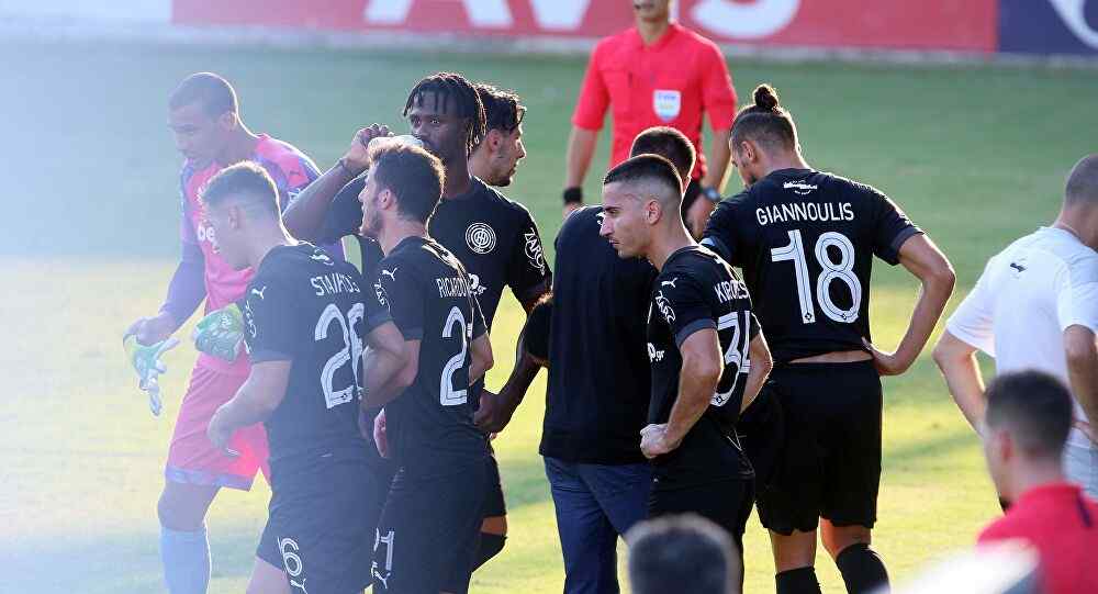 &Zeta;&eta;&tau;&epsilon;ί&tau;&alpha;&iota; &alpha;&nu;&tau;ί&delta;&rho;&alpha;&sigma;&eta; &alpha;&pi;&omicron; &tau;&omicron;&nu; &Omicron;&Phi;&Eta;