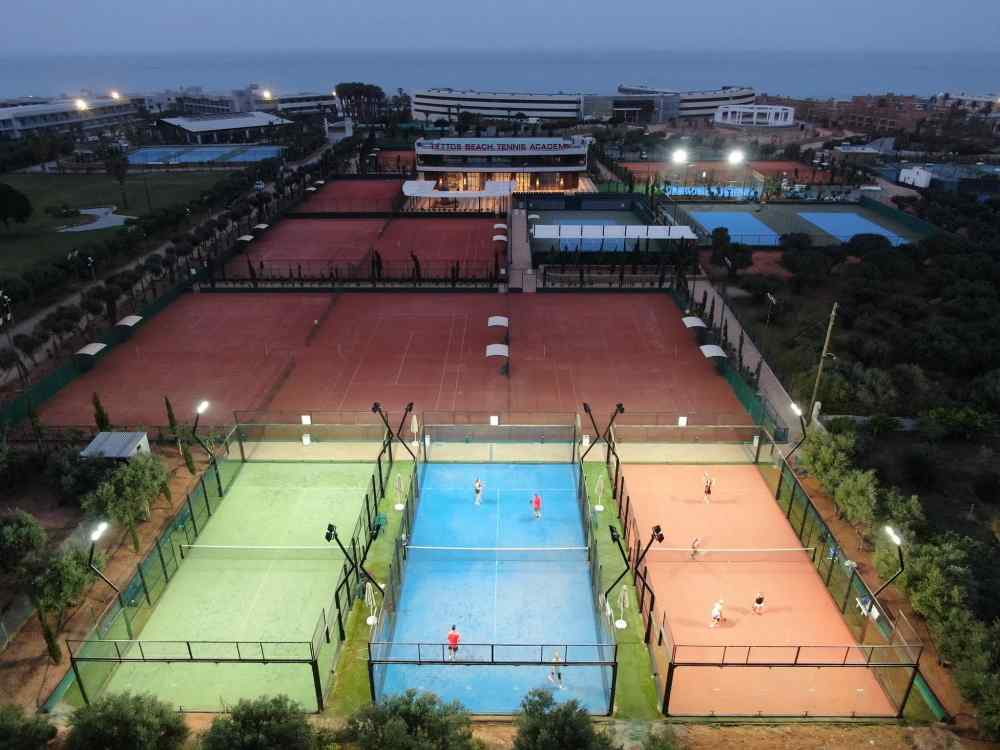 &Gamma;&nu;ώ&rho;&iota;&sigma;&alpha;&nu; &tau;&eta; ...&mu;&alpha;&gamma;&epsilon;ί&alpha; &tau;&omicron;&upsilon; padel