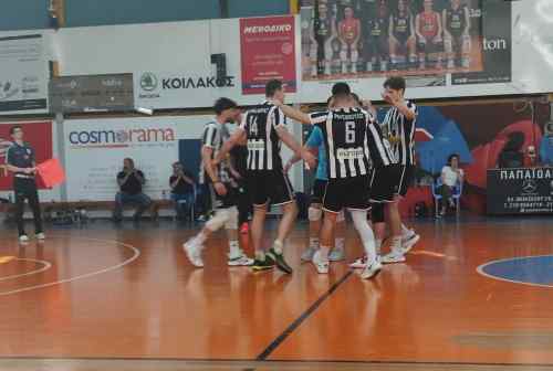 &Tau;&omicron; &mu;&pi;&lambda;&alpha;&kappa; ά&omicron;&upsilon;&tau; &sigma;&tau;&eta;&nu; &epsilon;&pi;ί&theta;&epsilon;&sigma;&eta;