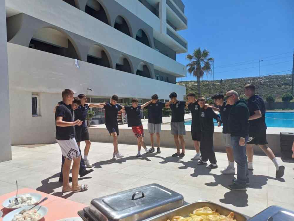 &Eta; &Epsilon;&theta;&nu;&iota;&kappa;ή...&chi;&omicron;&rho;&epsilon;ύ&epsilon;&iota; &Kappa;&rho;&eta;&tau;&iota;&kappa;ά &sigma;&tau;&omicron; &Pi;&alpha;&nu;&epsilon;&upsilon;&rho;&omega;&pi;&alpha;ϊ&kappa;ό &tau;&omicron;&upsilon; &Lambda;ί&nu;&tau;&omicron;!
