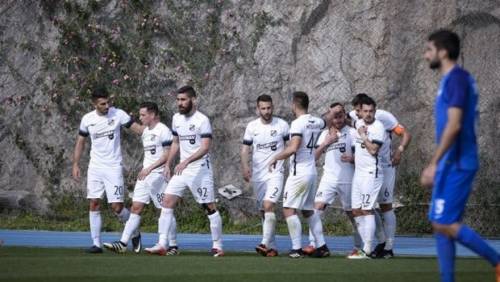 &Omicron;&iota; &tau;&rho;&epsilon;ί&sigmaf;...&mu;&pi;&alpha;&lambda;&omega;&theta;&iota;έ&sigmaf; &tau;&omicron;&upsilon; &Omicron;&Phi;&Eta; &sigma;&tau;&omicron; &Epsilon;&lambda; &Pi;ά&sigma;&omicron;! (VIDEO)